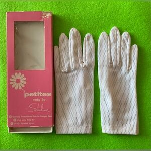 Vintage Shalimar Petites White Gloves